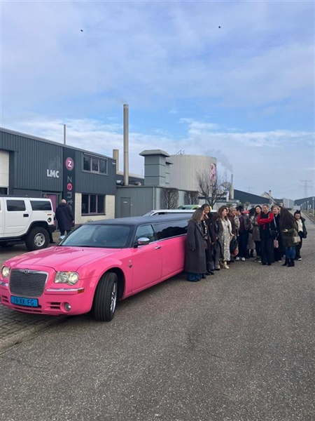 Dames uit de handel genieten van Mirana Beauty dag