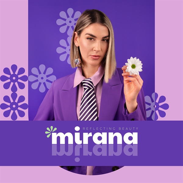 Mirana, reflecting beauty