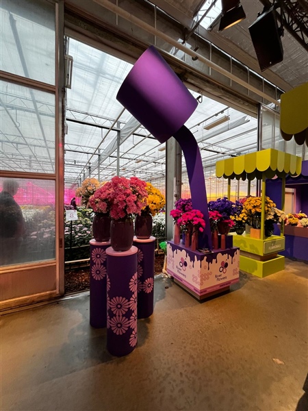 Great enthusiasm for the new format of the Deli Flower Market