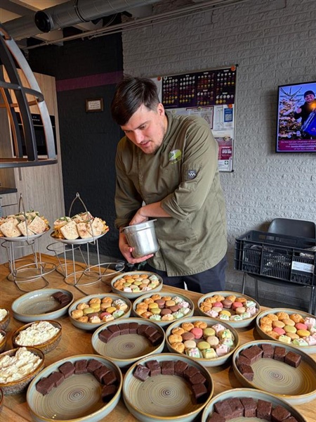 Ladies from export companies enjoy Mirana Beauty Day